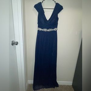 Wedding/prom dress brand new size 5
